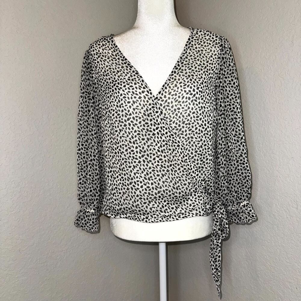 Abercrombie & Fitch Chiffon Wrap Blouse Womens Large White Black Leopard Print